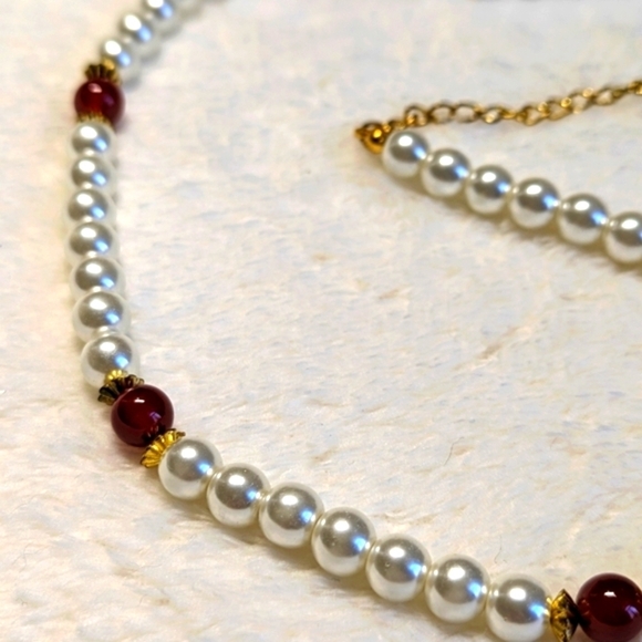 Vintage Faux Pearl with Carnelian Accent Beads Necklace & Matching Earrings - Picture 8 of 10